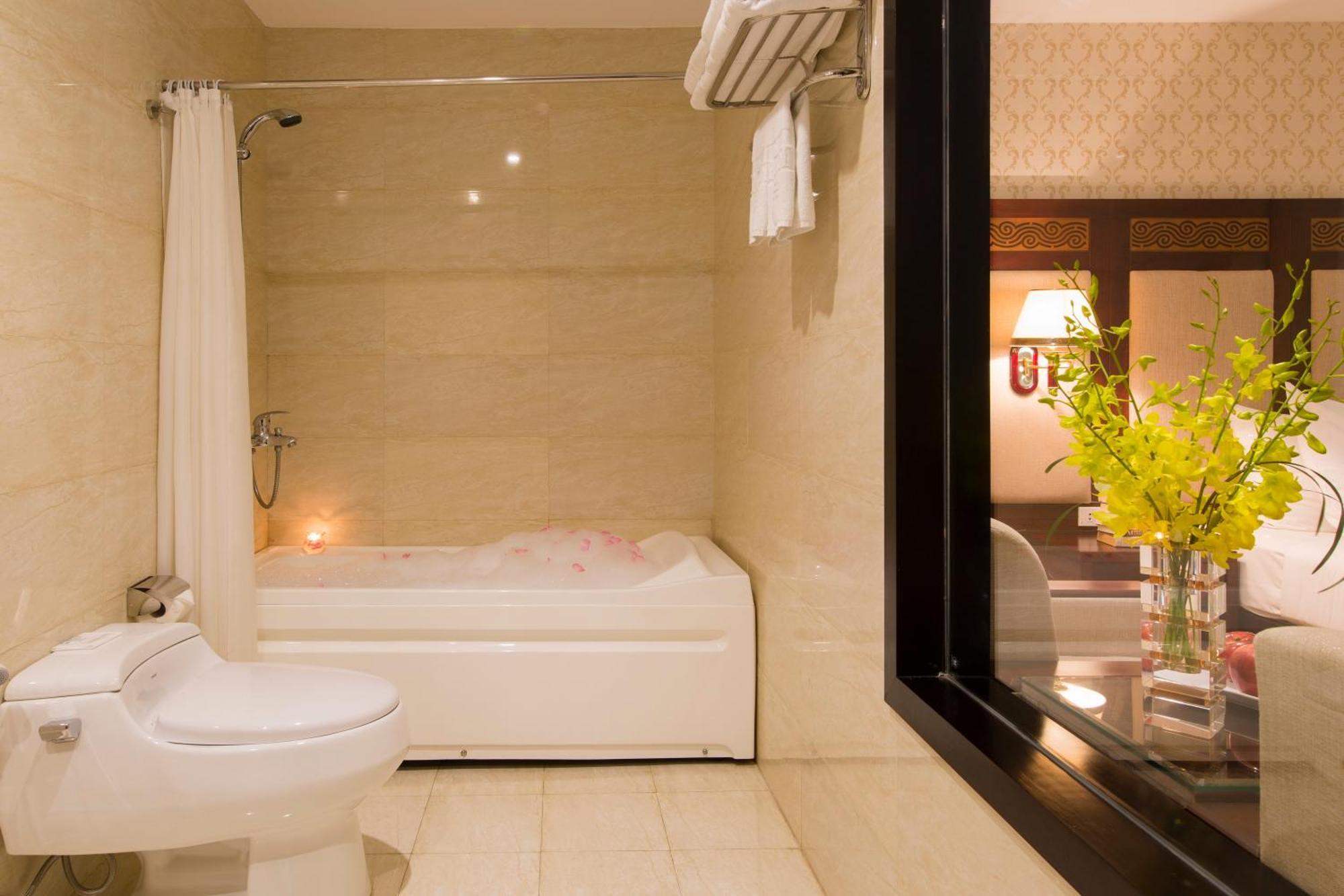 Galliot Hotel Nha Trang Exterior foto